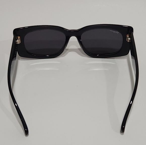 Ferragamo Black Rectangular Sunglasses - Picture 9 of 11